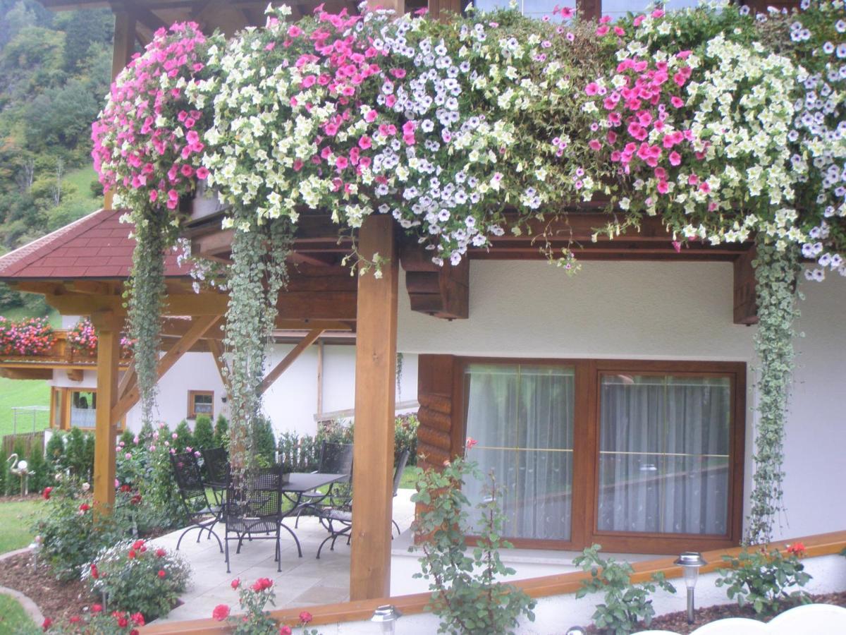 Landhaus Knoflach Neustift im Stubaital Room photo